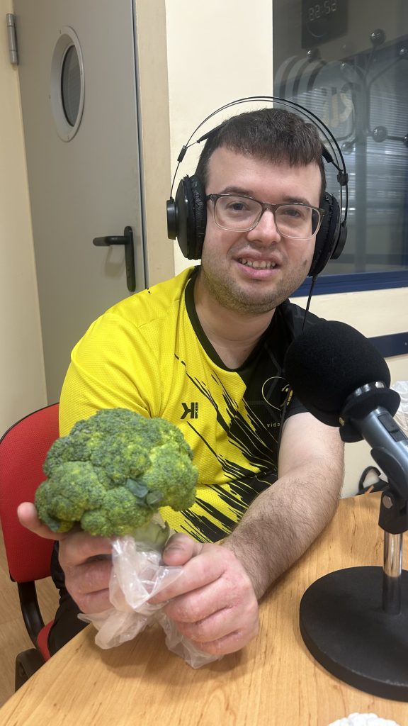 ÚLTIMAS ENTREVISTAS, DONDE CERRAMOS TEMPORADA EN RADIO LA ISLA Y LA CADENA SER 8 IMG 5899