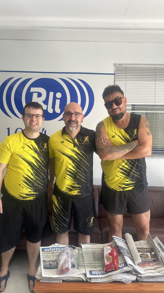 ÚLTIMAS ENTREVISTAS, DONDE CERRAMOS TEMPORADA EN RADIO LA ISLA Y LA CADENA SER 9 IMG 5923