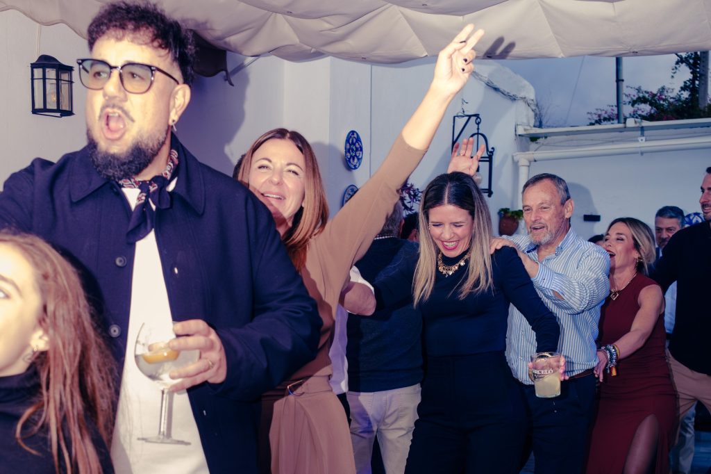 Imagen JPEG 4156 B0E1 EE 15