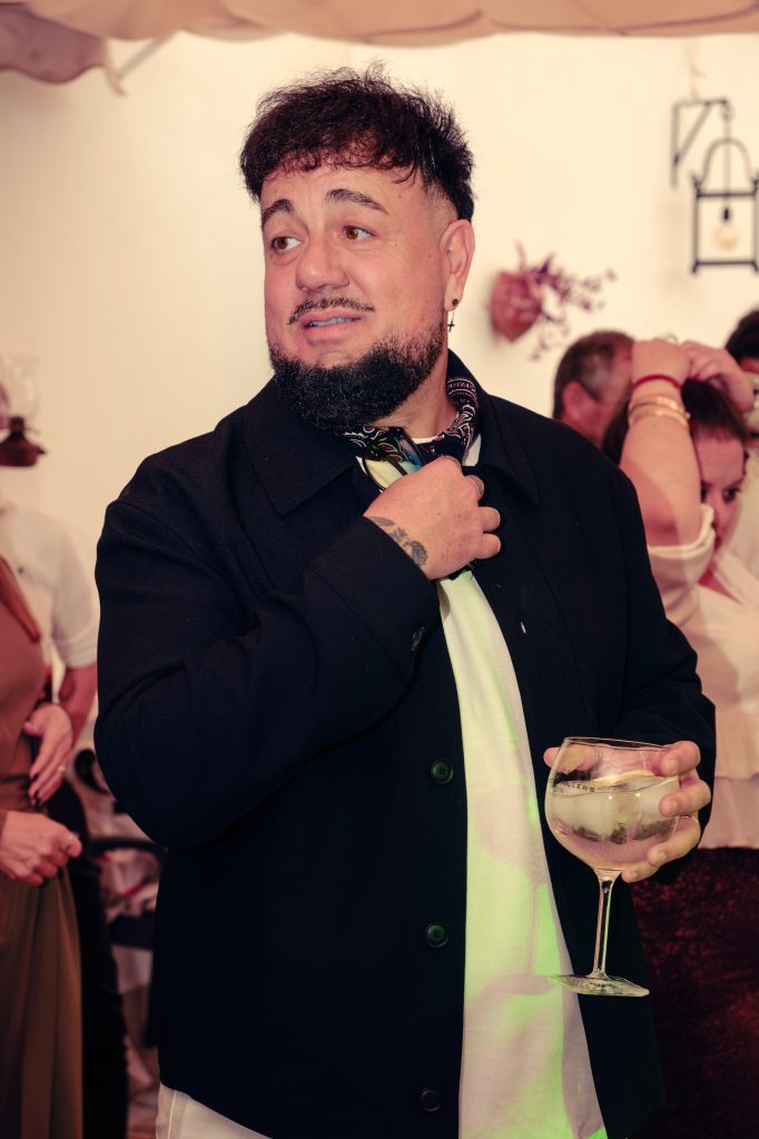 Imagen JPEG 4156 B0E1 EE 2