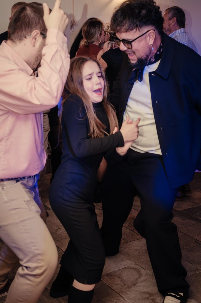 Imagen JPEG 4AC2 A121 DB 11